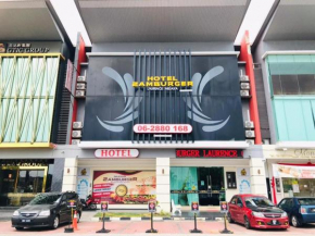 Hotel Zamburger Laurence Melaka - Marina Well